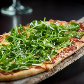 arugula goat cheese pizza